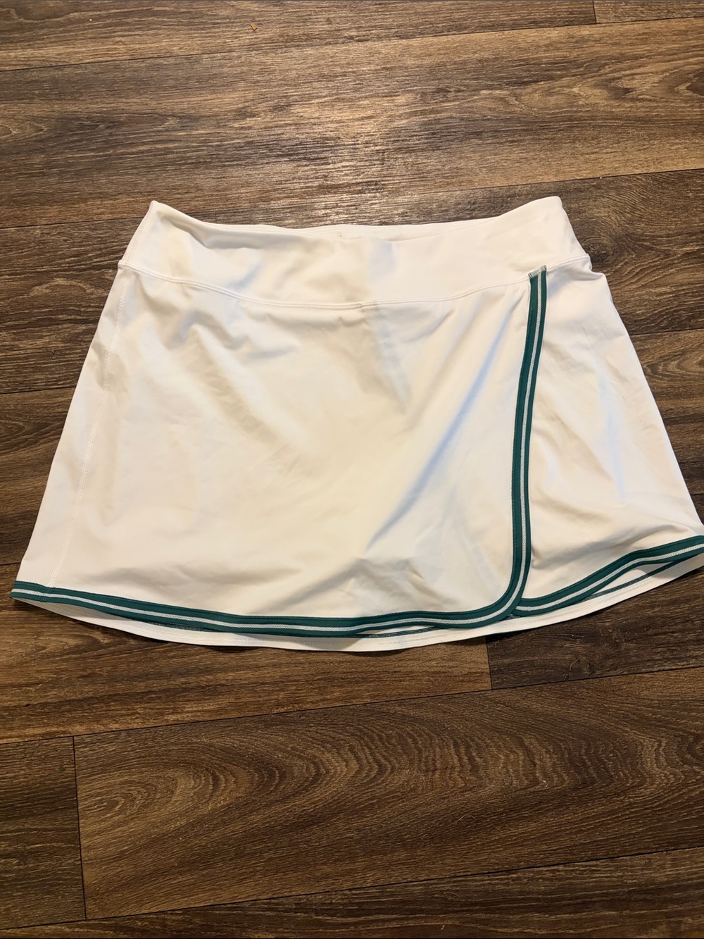 Women’s White Athletic Skort with Green Trim